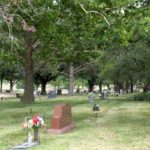 how much do cemetery plots sell for